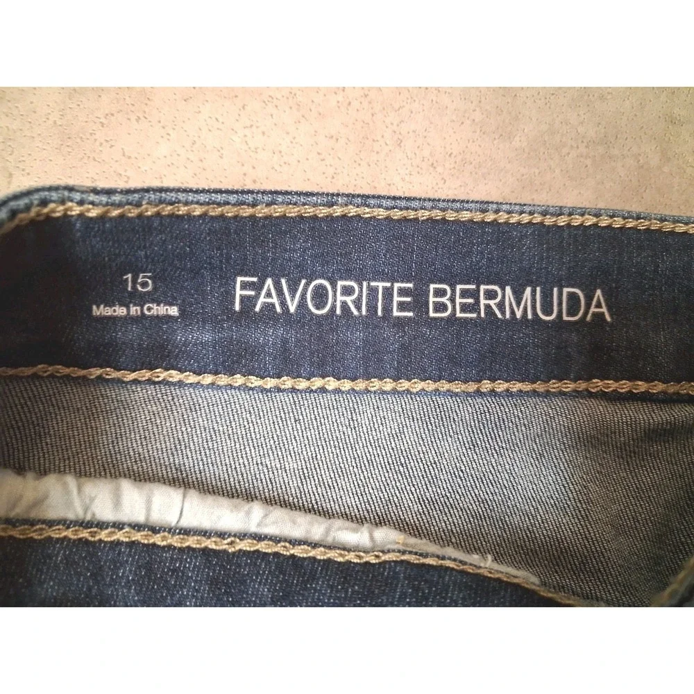 So Favorite Bermuda Rolled Cuff Shorts Size 15 Vacation Summer - Picture 6 of 9